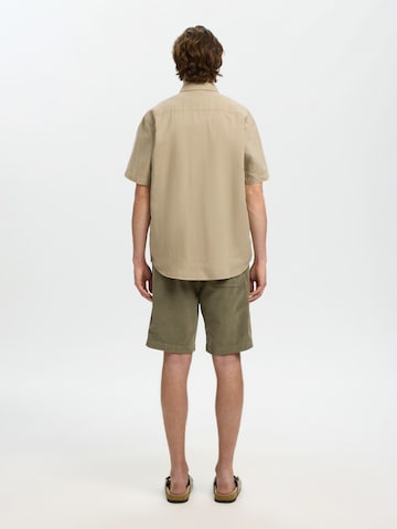 SELECTED Regular Fit Skjorte 'SLHCLAY' i beige