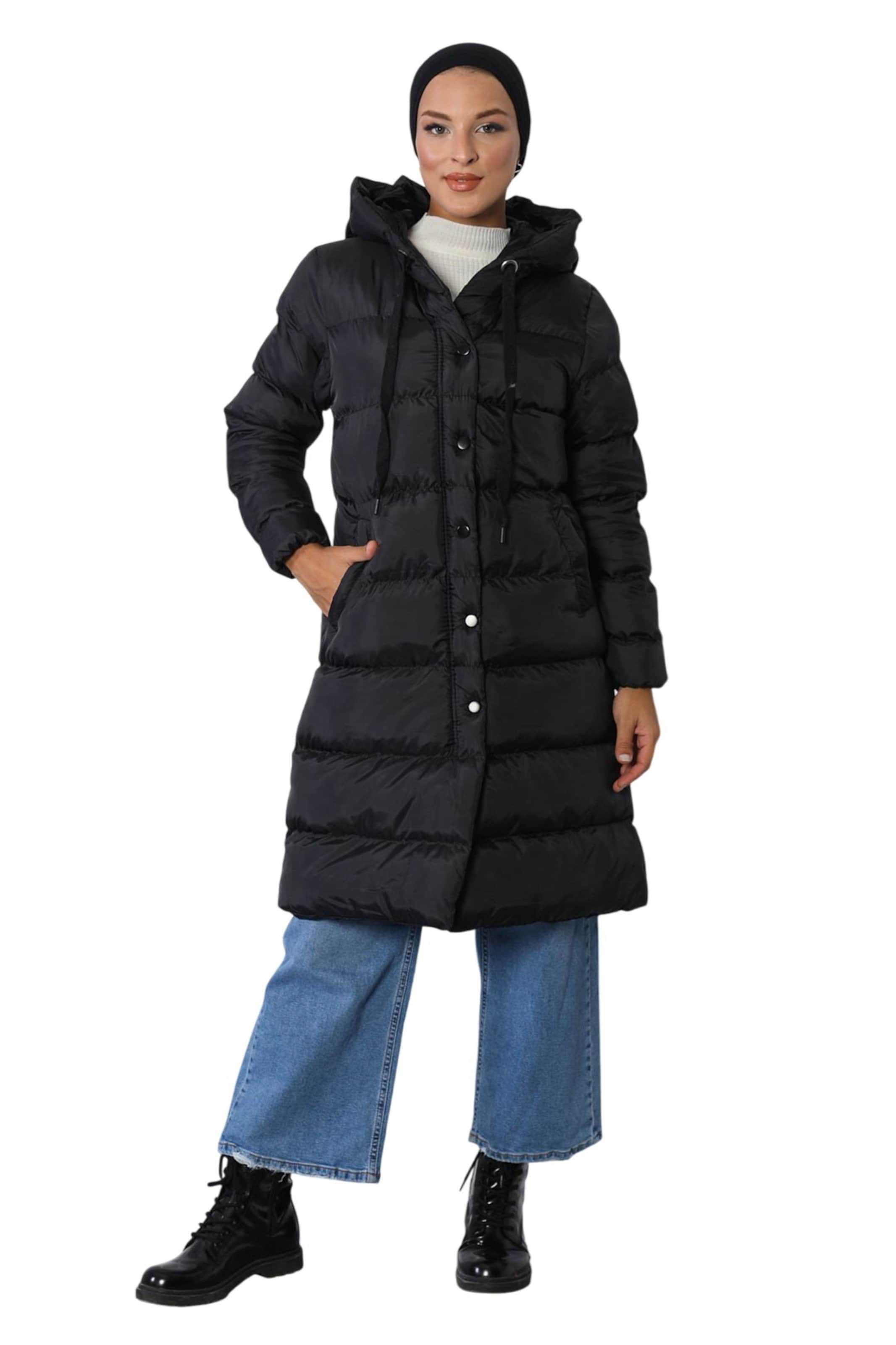 MODAMIHRAM Winter coat in Black: front