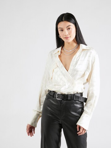 TOPSHOP Blus i beige: framsida