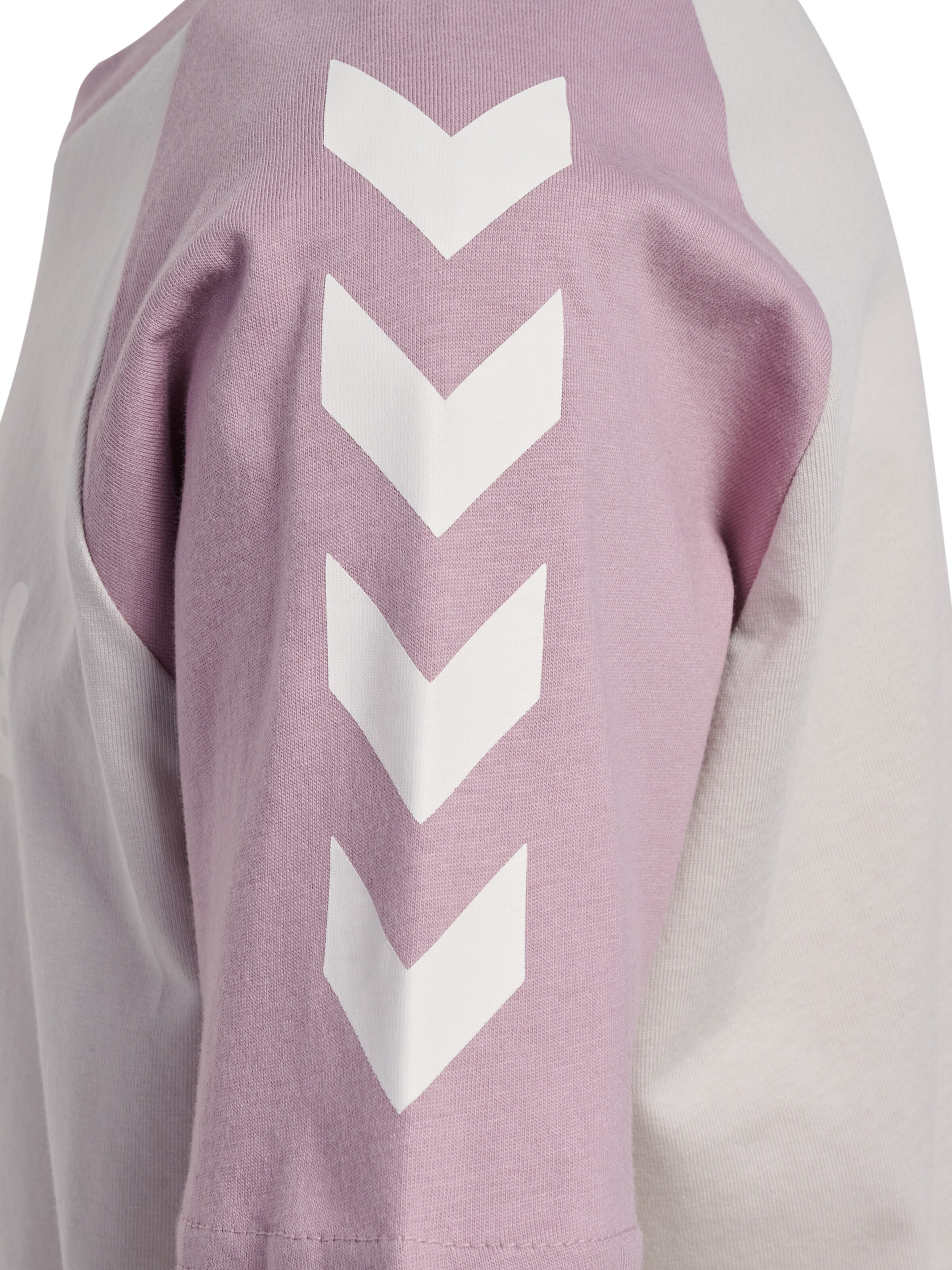 Hummel Performance shirt in Purple