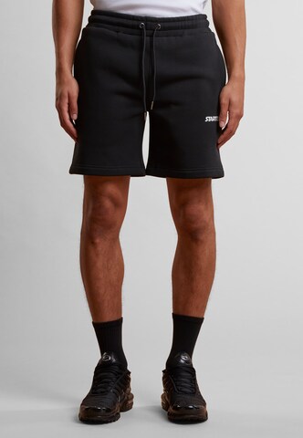 Starter Black Label Regular Hose 'Essential' in Schwarz: Vorderseite