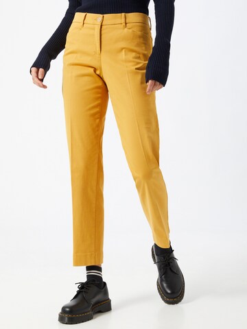 Coupe slim Pantalon à plis 'Mara' BRAX en jaune : devant