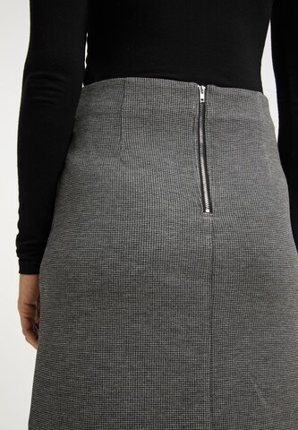 Usha Skirt in Grey