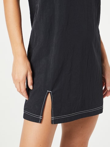 Nike Sportswear - Vestido de verano en negro