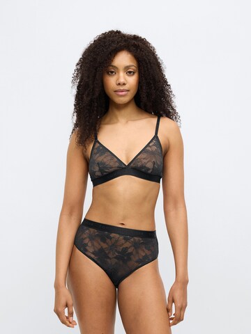 Tommy Hilfiger Underwear Trojúhelníková Podprsenka – černá