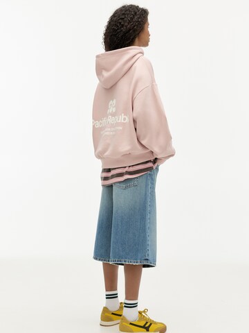 Pull&Bear Суичър 'PACIFIC' в розово