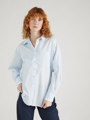 Trendyol Blouse in Blauw: voorkant