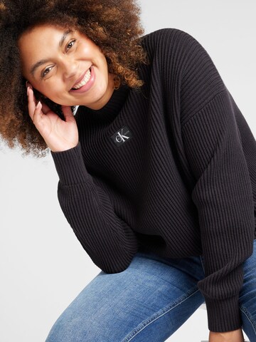 Calvin Klein Jeans Curve Pullover in Schwarz