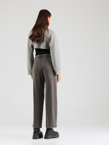 Loosefit Pantalon 'Fergie' Monki en gris