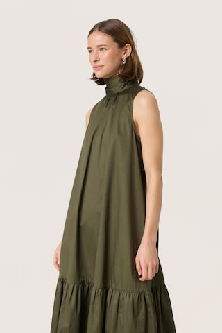 Robe 'Daphny' SOAKED IN LUXURY en vert