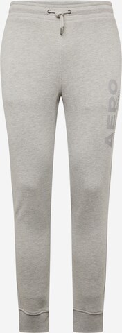 Effilé Pantalon de sport AÉROPOSTALE en gris : devant