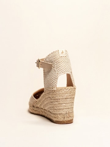 Alhamas Sandalen met riem 'Alpargata Cuña 7 cm' in Beige