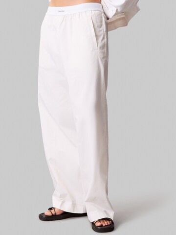Wide leg Pantaloni di Calvin Klein Jeans in bianco: frontale