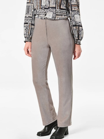Goldner Regular Trousers in Grey: front