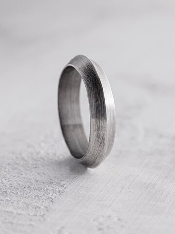 REYTEL Ring 'ORBIT' in Silber: Vorderseite