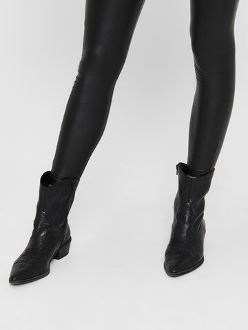 Skinny Leggings de la JDY pe negru