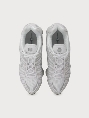 Nike Sportswear Σνίκερ χαμηλό 'Shox TL SE' σε λευκό