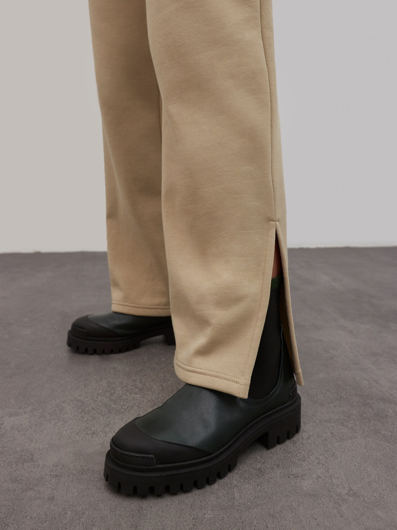 EDITED Pantalón 'Sancia' beige