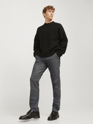 Regular Pantalon chino 'JHWKANE JJLOUIS' JACK & JONES en gris