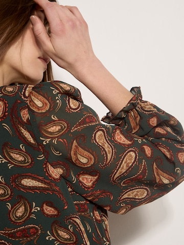 Apricot Kleid in Grün