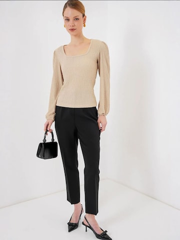 Bigdart Blouse in Beige