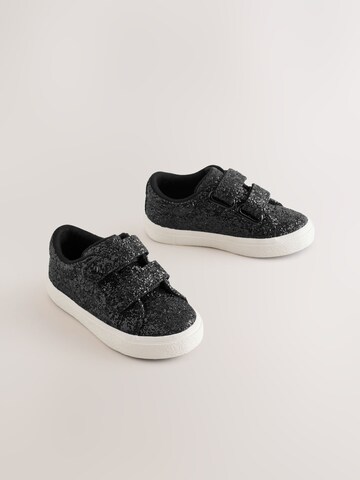 Sneaker di Next in nero