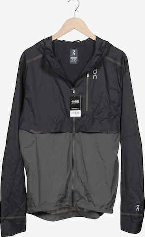 On Jacke XL in Grau: Vorderseite
