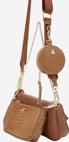 STEVE MADDEN - Mala de ombro 'Burgent' em castanho: frente