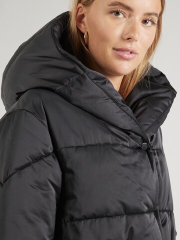 Veste d’hiver 'Plyssa' BOSS en noir