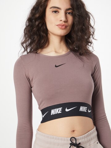 Nike Sportswear Shirts 'Emea' i lilla