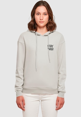 Merchcode Sweatshirt 'Stay Wild' in Grau: Vorderseite