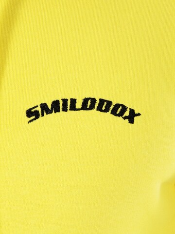 Sweat-shirt 'Rylee' Smilodox en jaune