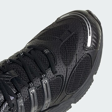 ADIDAS ORIGINALS Sneaker 'Ozweego Pro' in Schwarz