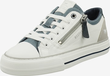 Sneaker bassa di MUSTANG in bianco: frontale