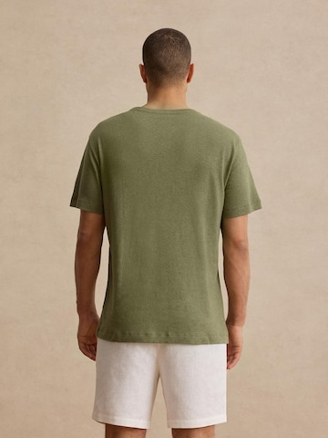 DAN FOX APPAREL Koszulka 'Caspar' w kolorze zielony