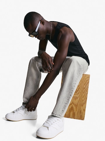 Bershka Loose fit Jeans in Grey