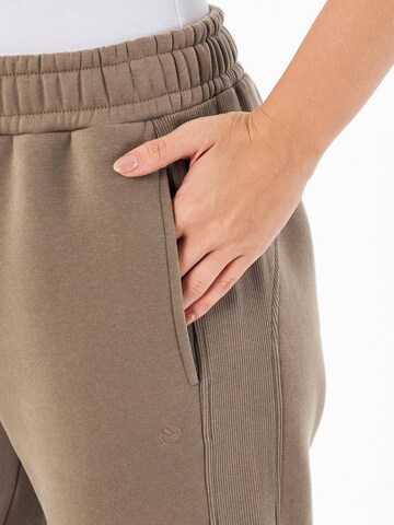 Organication Regular Pants in Brown