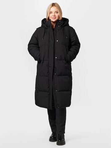 Vero Moda Curve Zimní kabát 'Margaret' – černá: přední strana