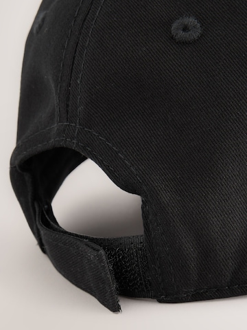Next Cap in Schwarz
