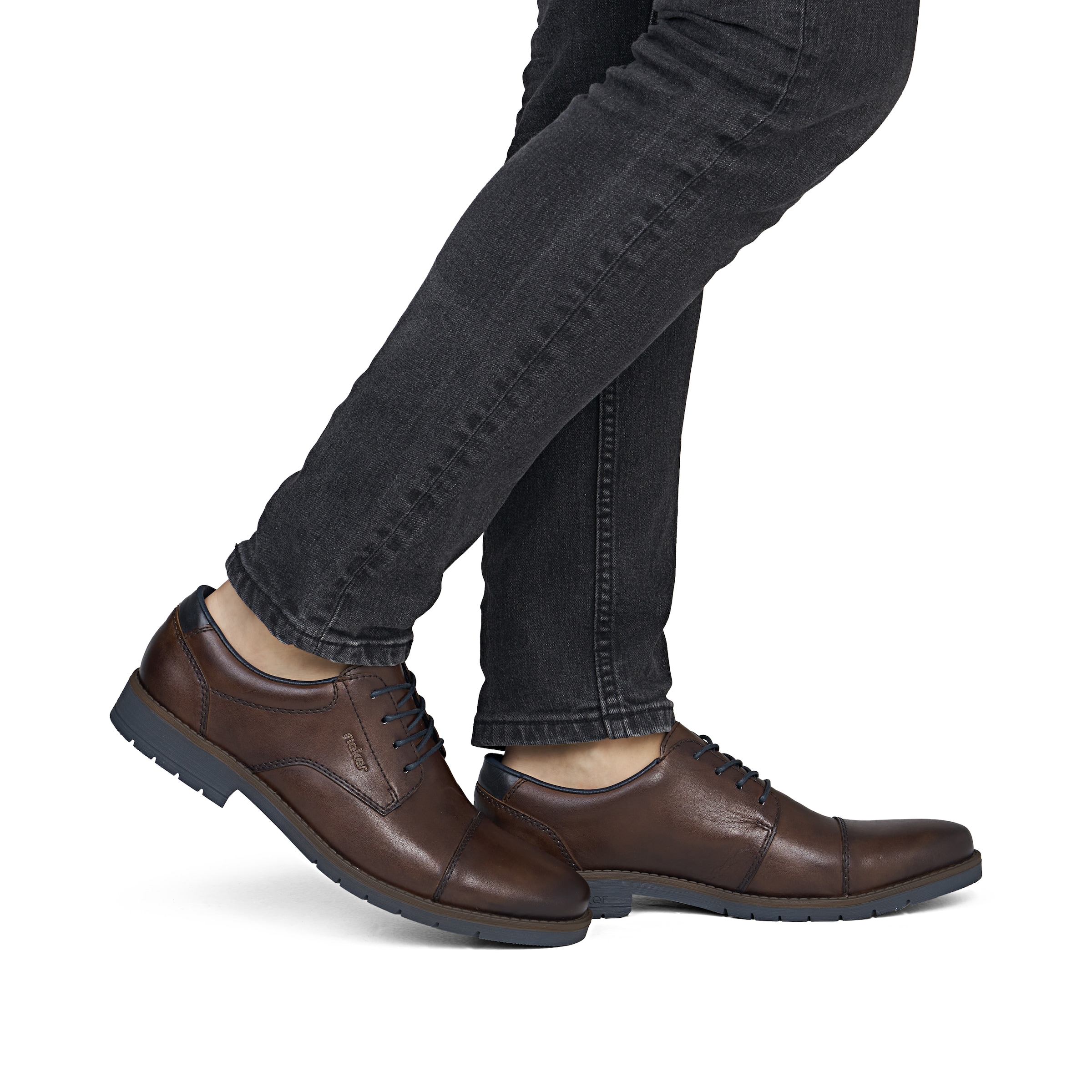 Chaussure à lacets Rieker en marron