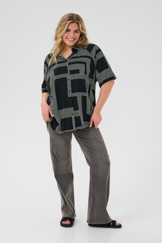 KAFFE CURVE Bluse 'Donna' i sort