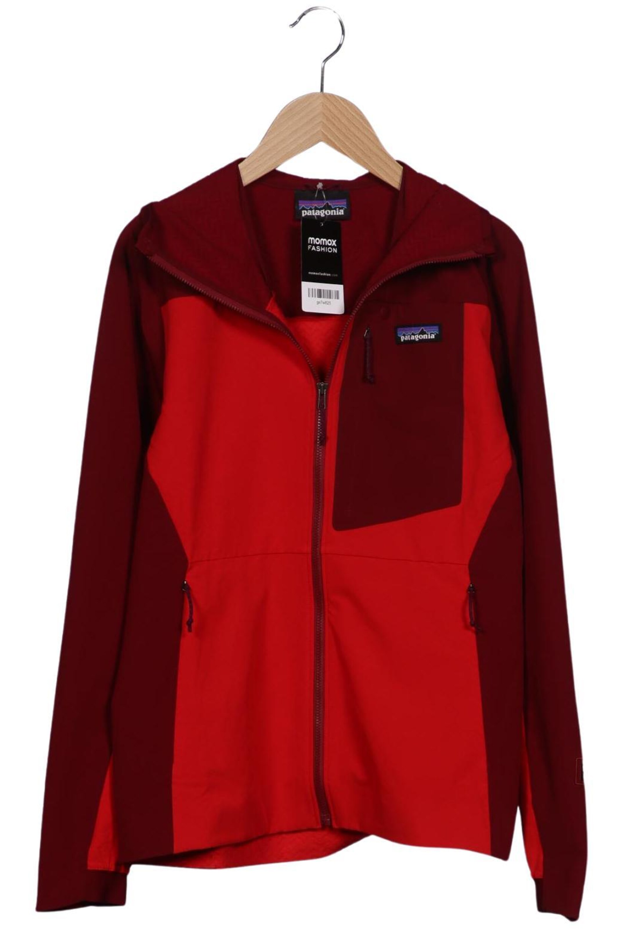 PATAGONIA Jacket & Coat in M in Red: front