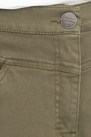 Recover Pants Regular Broek in Groen