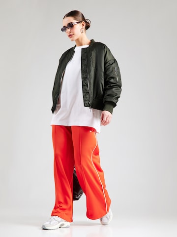 Nike Sportswear Μπλουζάκι σε λευκό