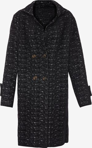 Manteau en tricot YASANNA en noir : devant