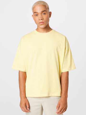 T-Shirt 'Flynn' ABOUT YOU Limited en jaune : devant