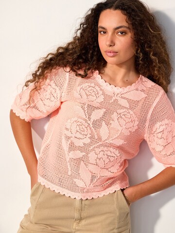 Next Pullover in Pink: Vorderseite