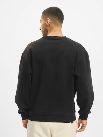 ROCAWEAR Sweatshirt 'Courtside' in Black