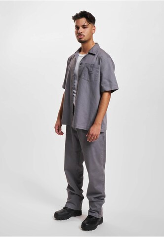 regular Pantaloni chino 'Kim' di DEF in grigio