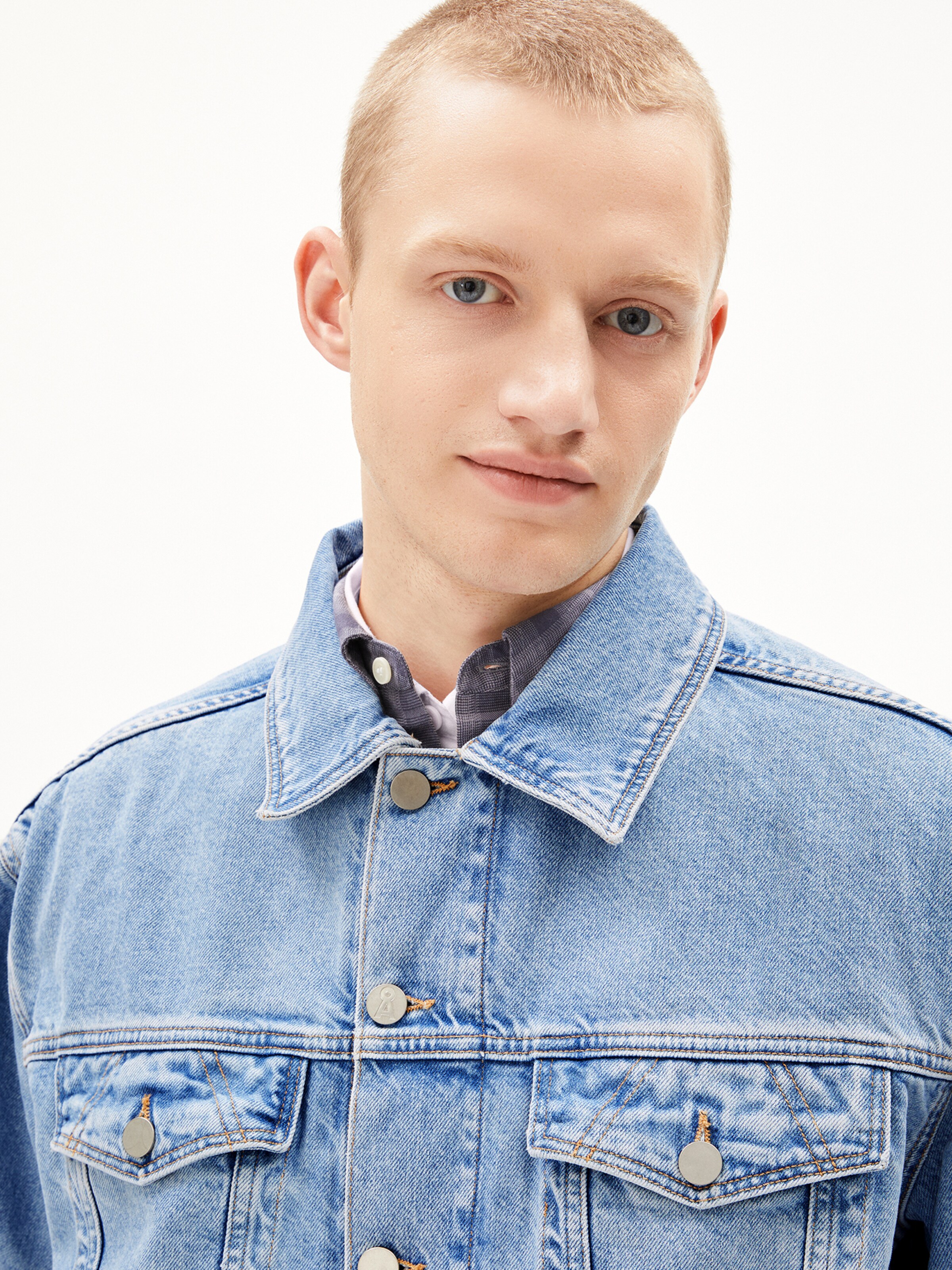 ARMEDANGELS Between-season jacket in Blue